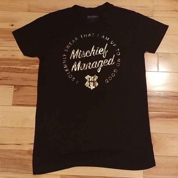 Warner Bros. Tops - Black Harry Potter tee, sz XS, EUC